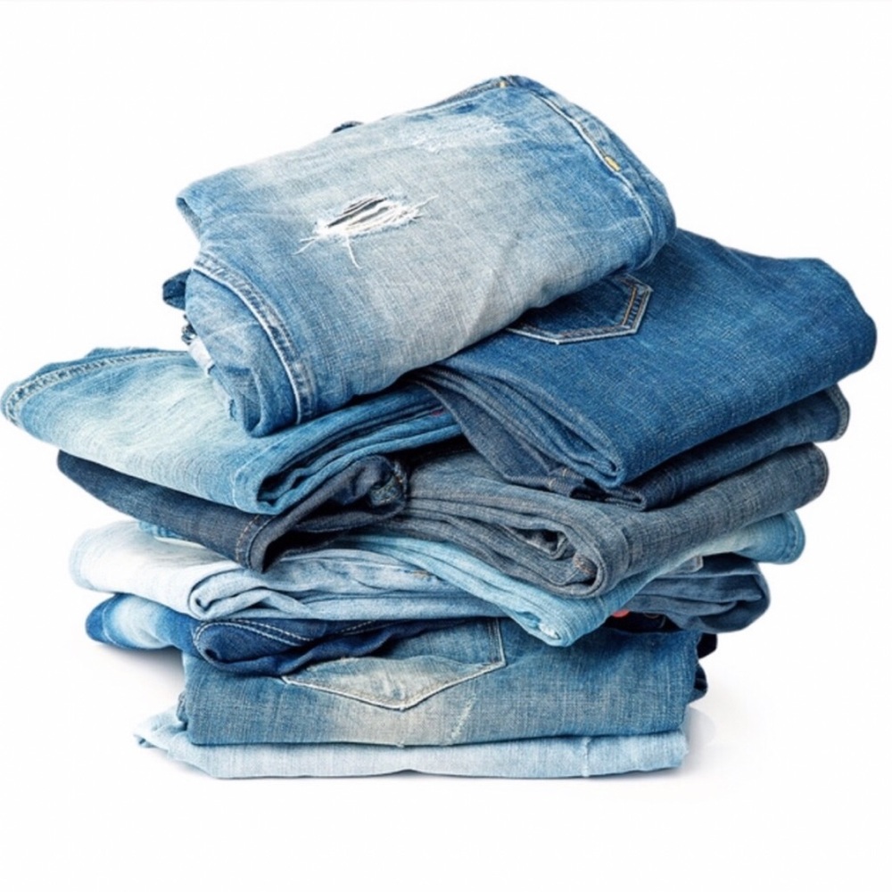 5lb box of Jeans mystery box